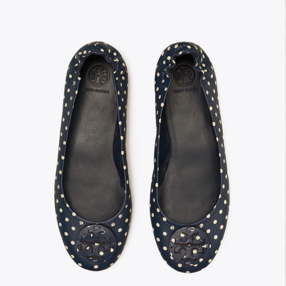TORY BURCH NAPPA LEATHER TRAVEL BALLET FLATS CLASSIC NAVY DOTS SIZE 8.5 - Picture 1 of 16